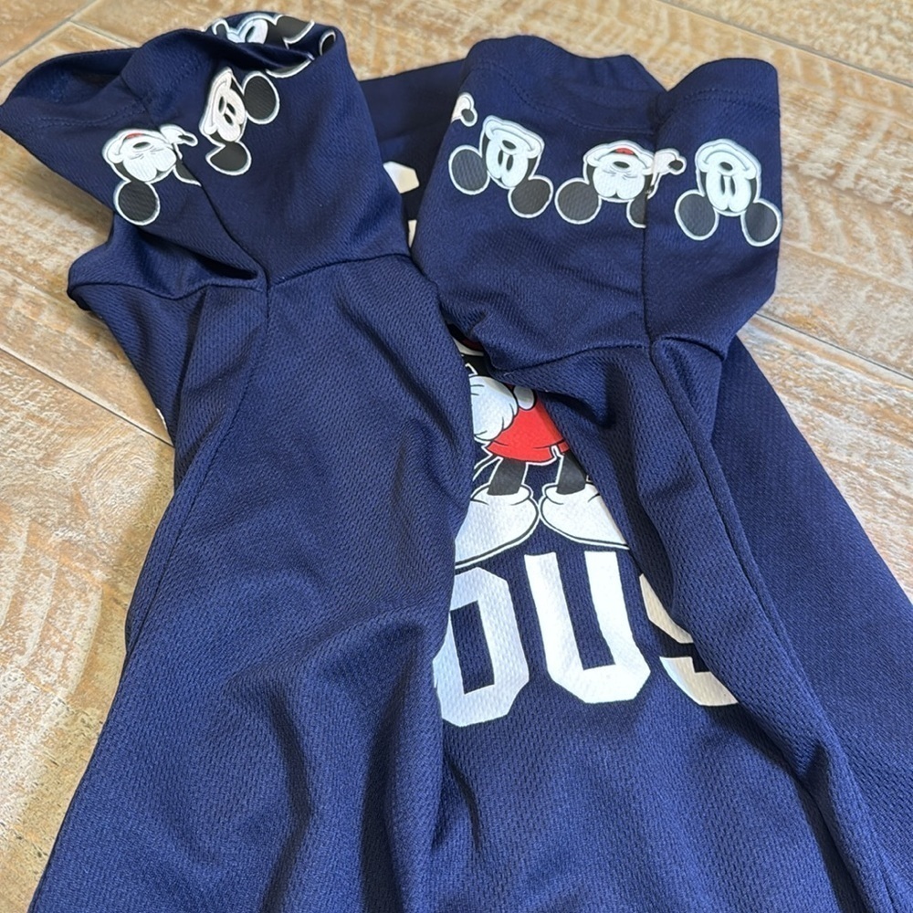 Women’s Mickey baseball jersey size rubbed off - Picture 7 of 7